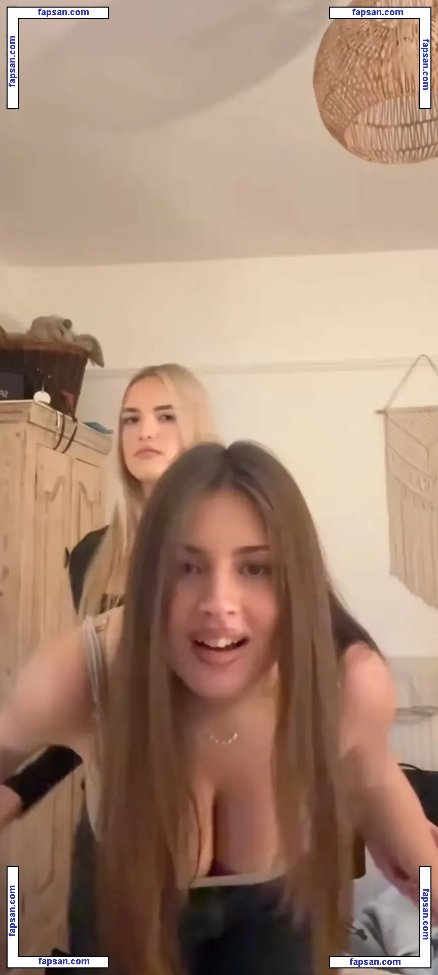 0hwh01sy0uu nude photo #0006 from OnlyFans