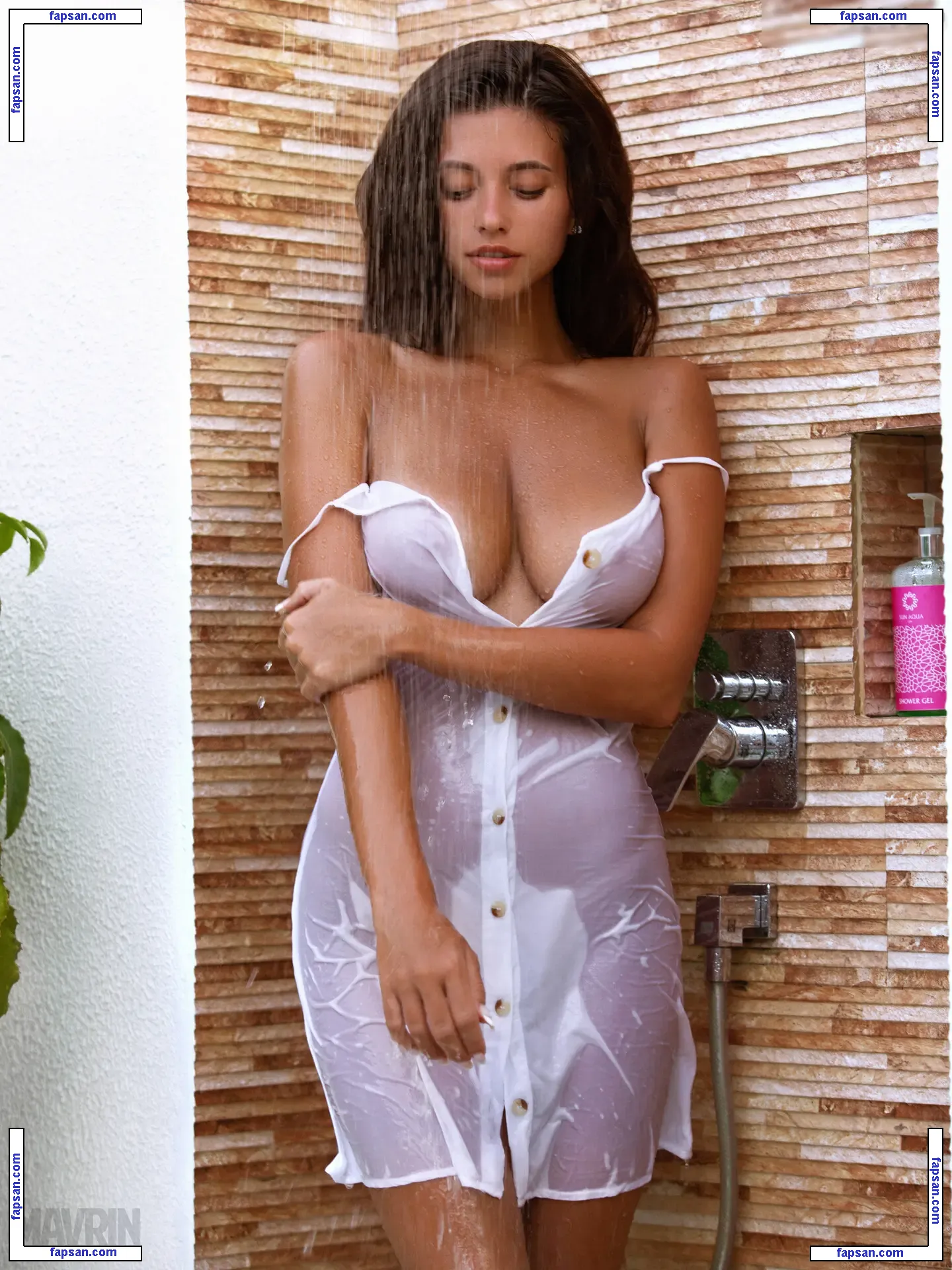 1279 nude photo #0351 from OnlyFans