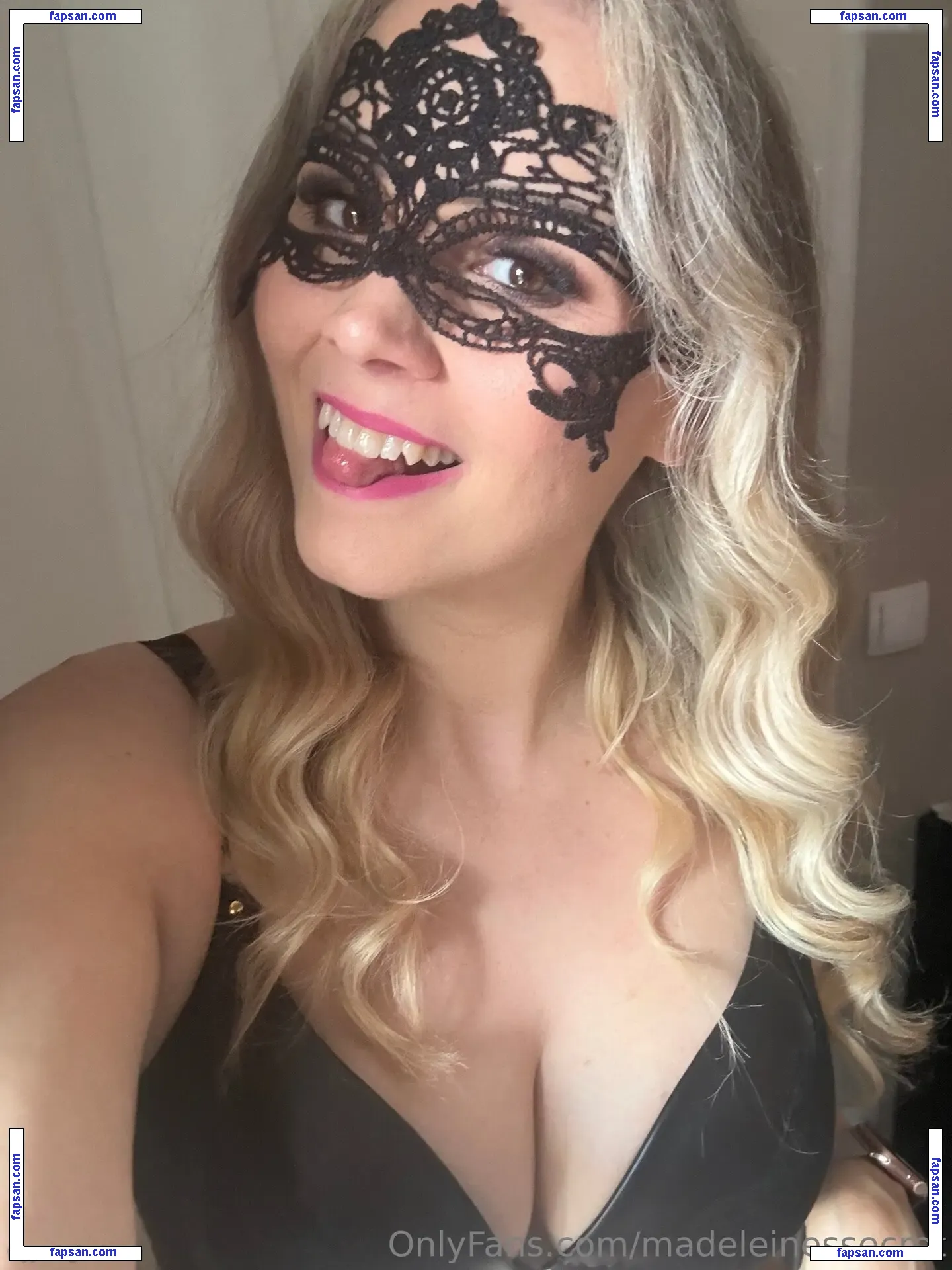 1279 nude photo #0598 from OnlyFans