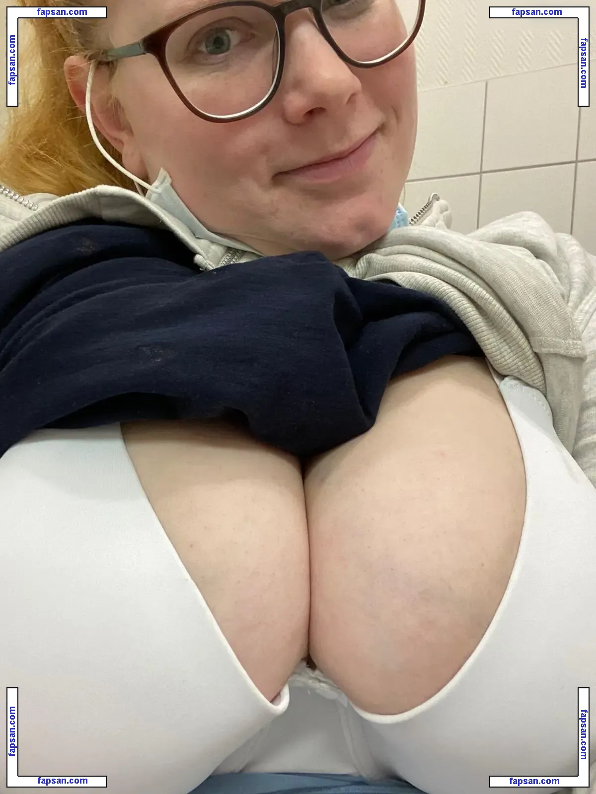 1279 nude photo #0830 from OnlyFans