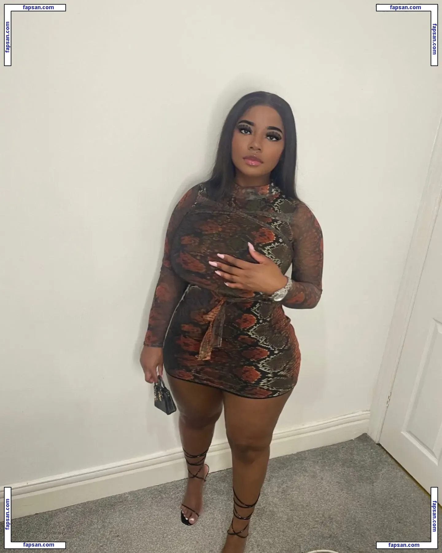 1Faithchi nude photo #0012 from OnlyFans