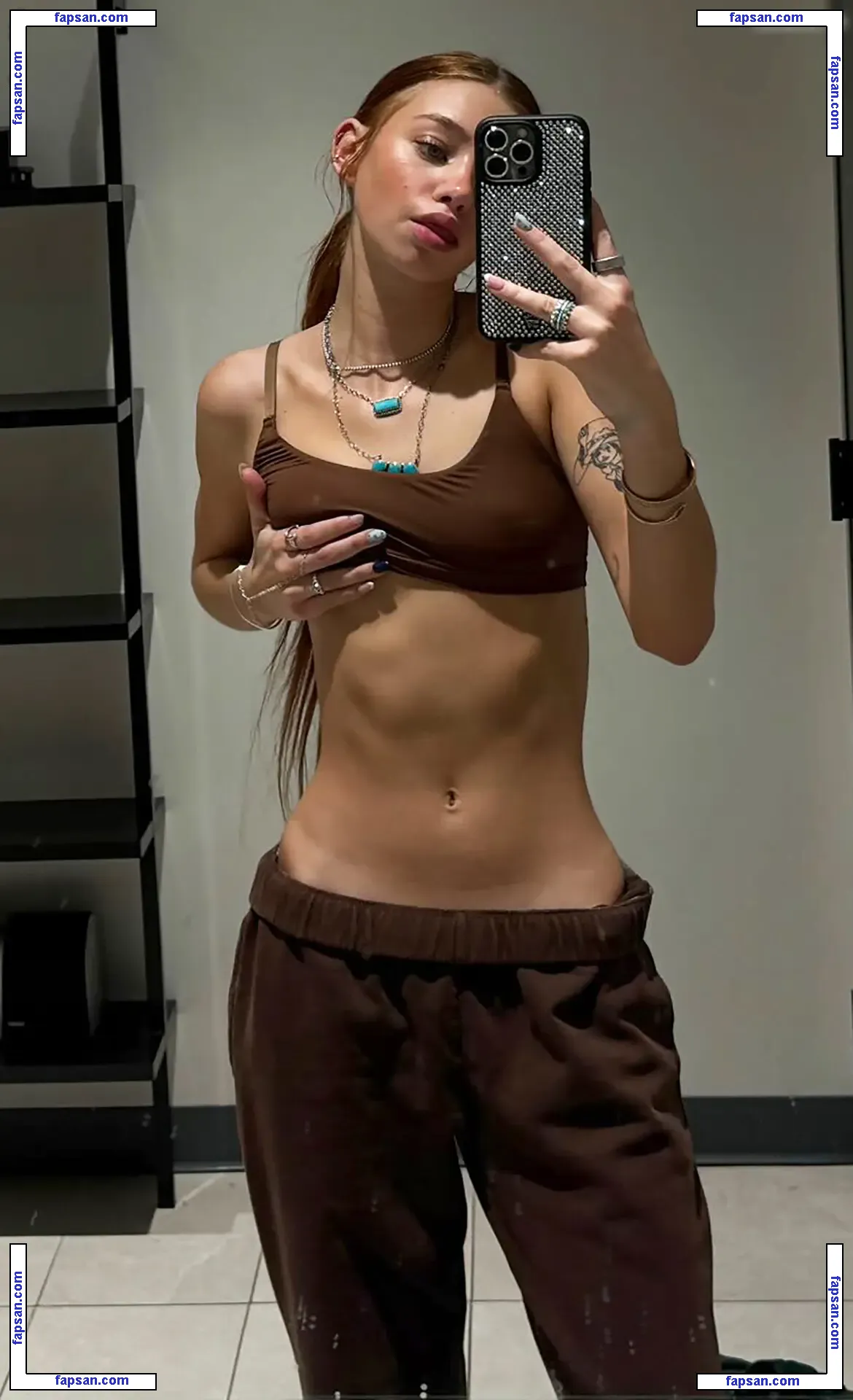 21919 nude photo #0397 from OnlyFans