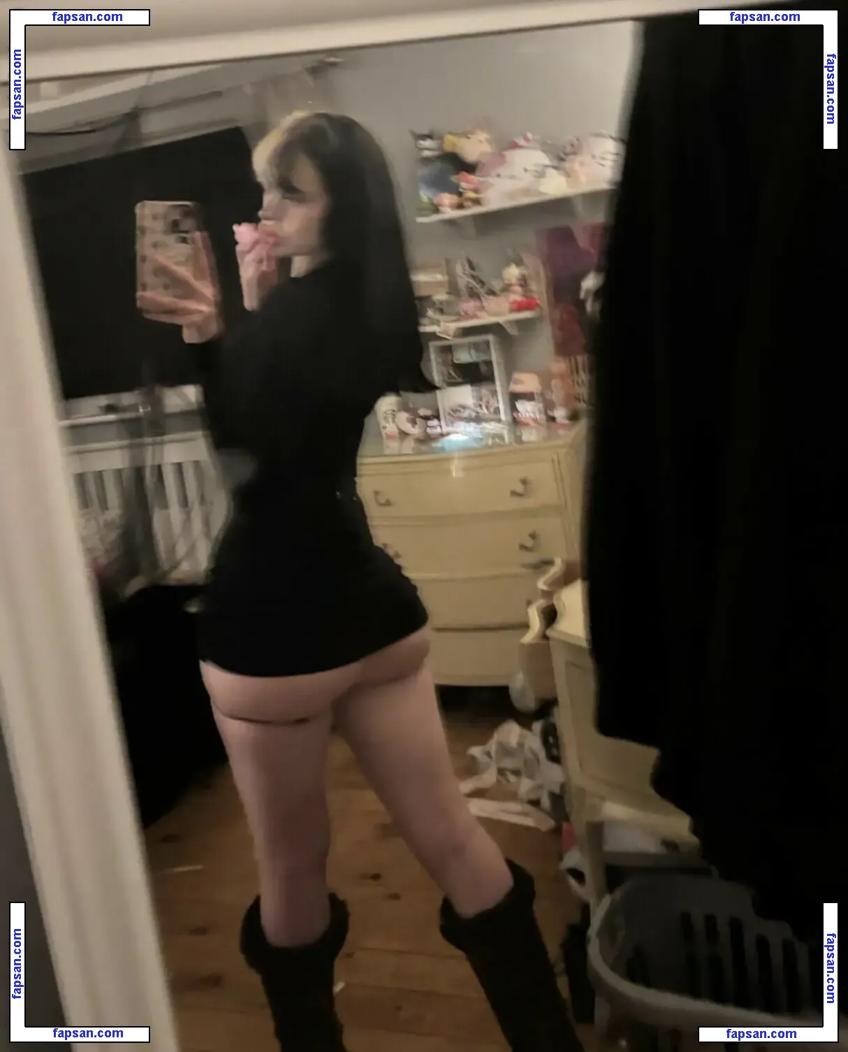 222.mollsx nude photo #0012 from OnlyFans