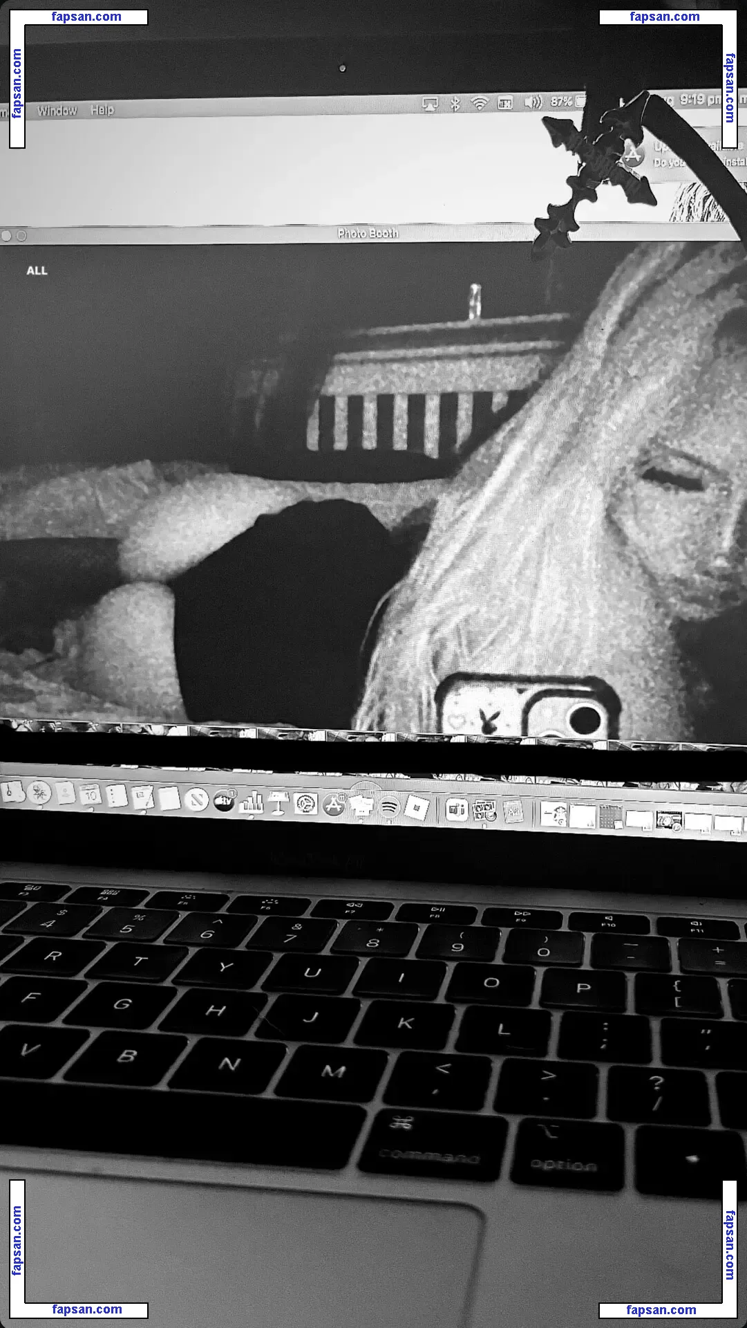 222.mollsx nude photo #0021 from OnlyFans