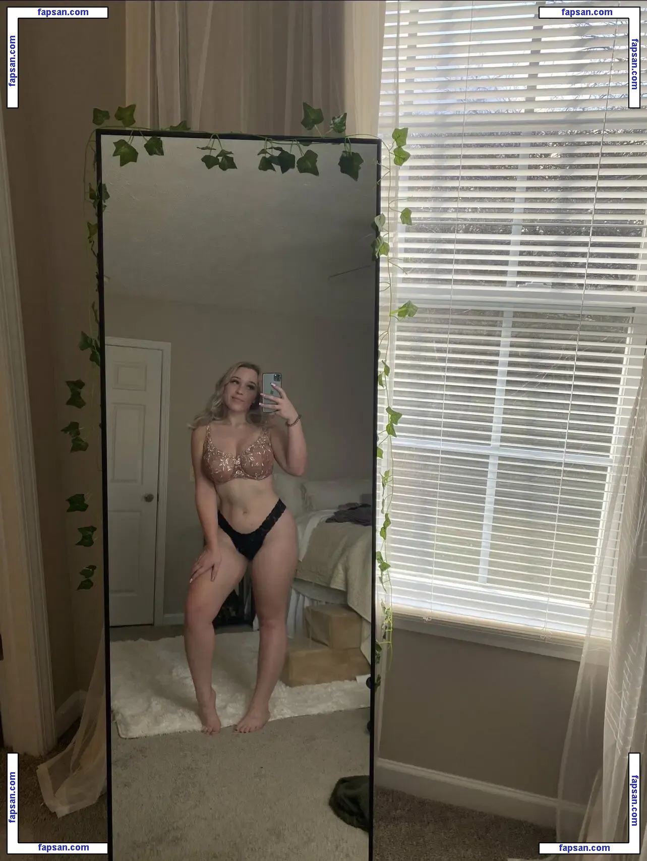 34gjessica / Bbgreeneyes420 nude photo #0003 from OnlyFans