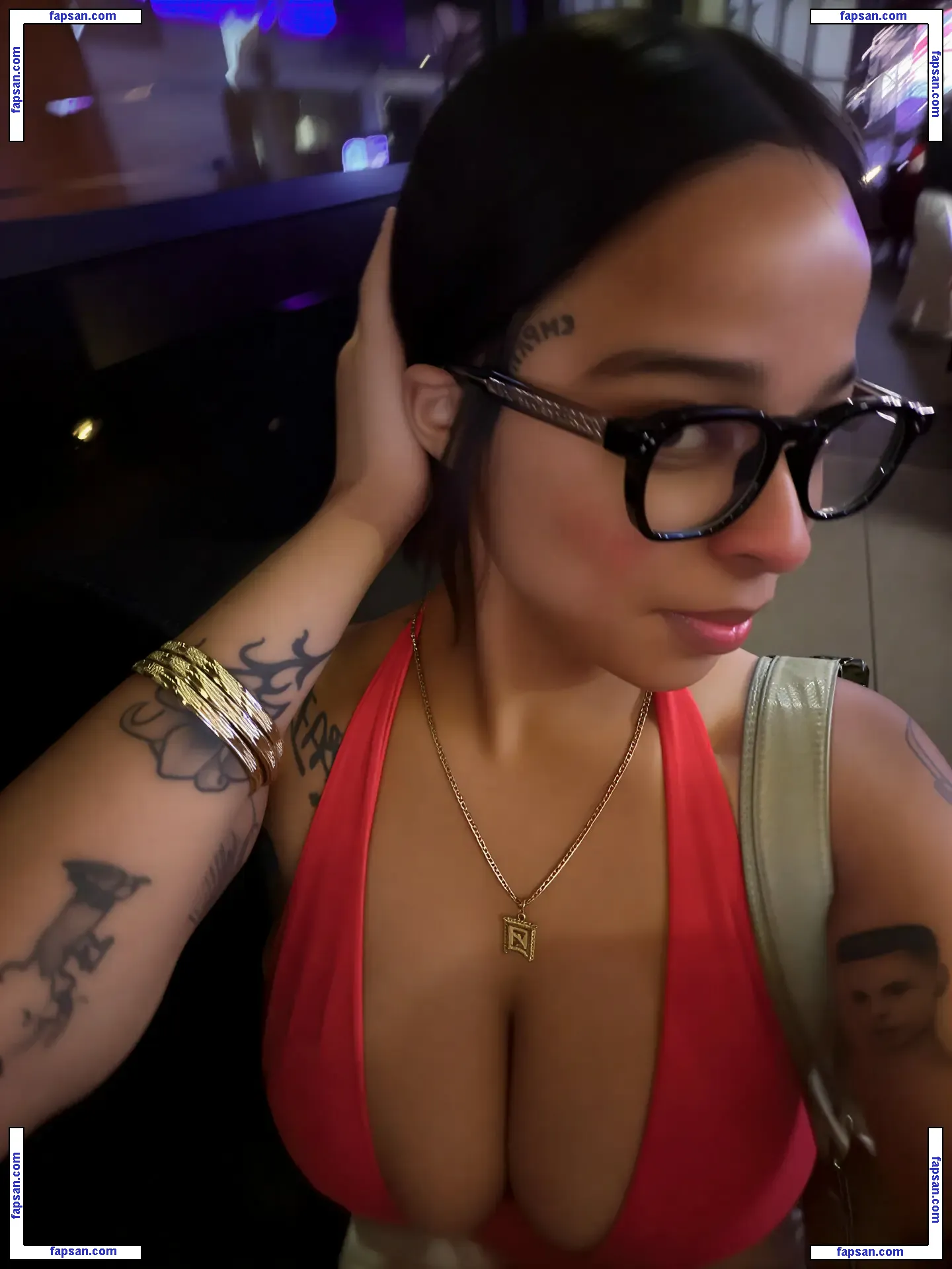 500Raxx голая фото #0019 с Онлифанс