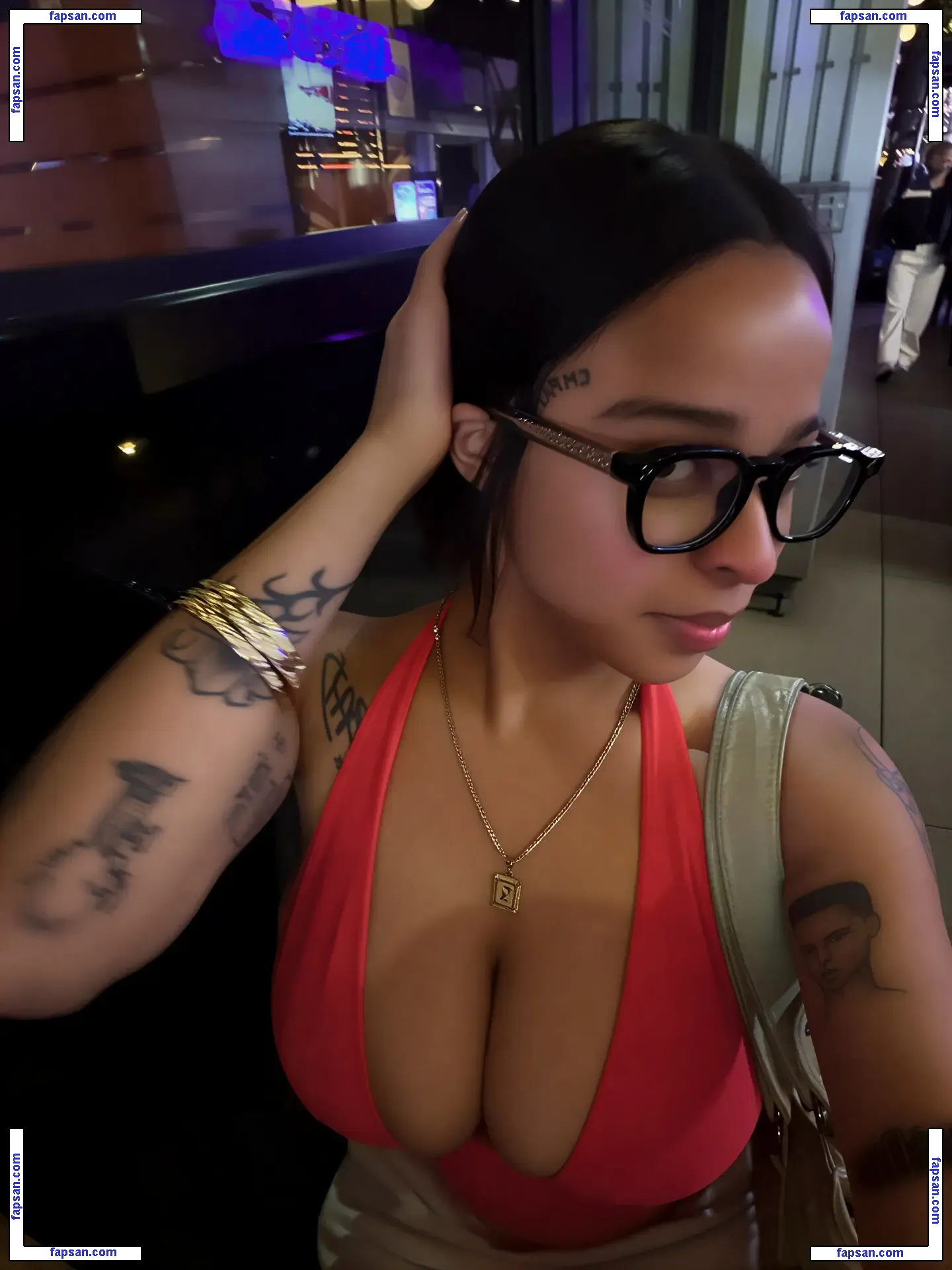 500Raxx голая фото #0022 с Онлифанс