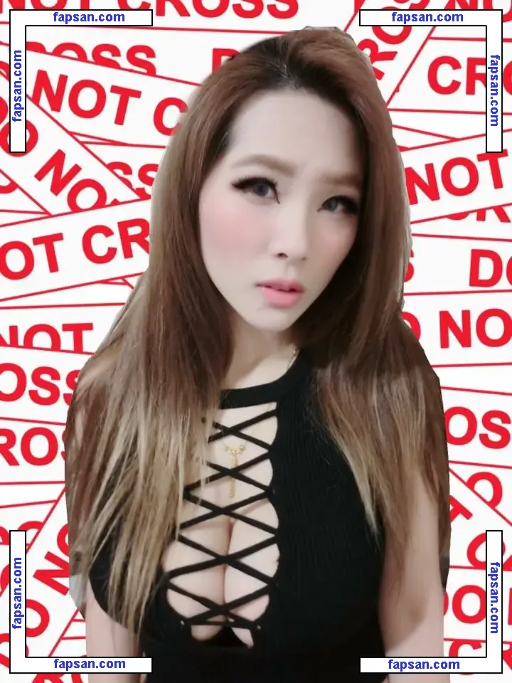 94iris329 nude photo #0002 from OnlyFans