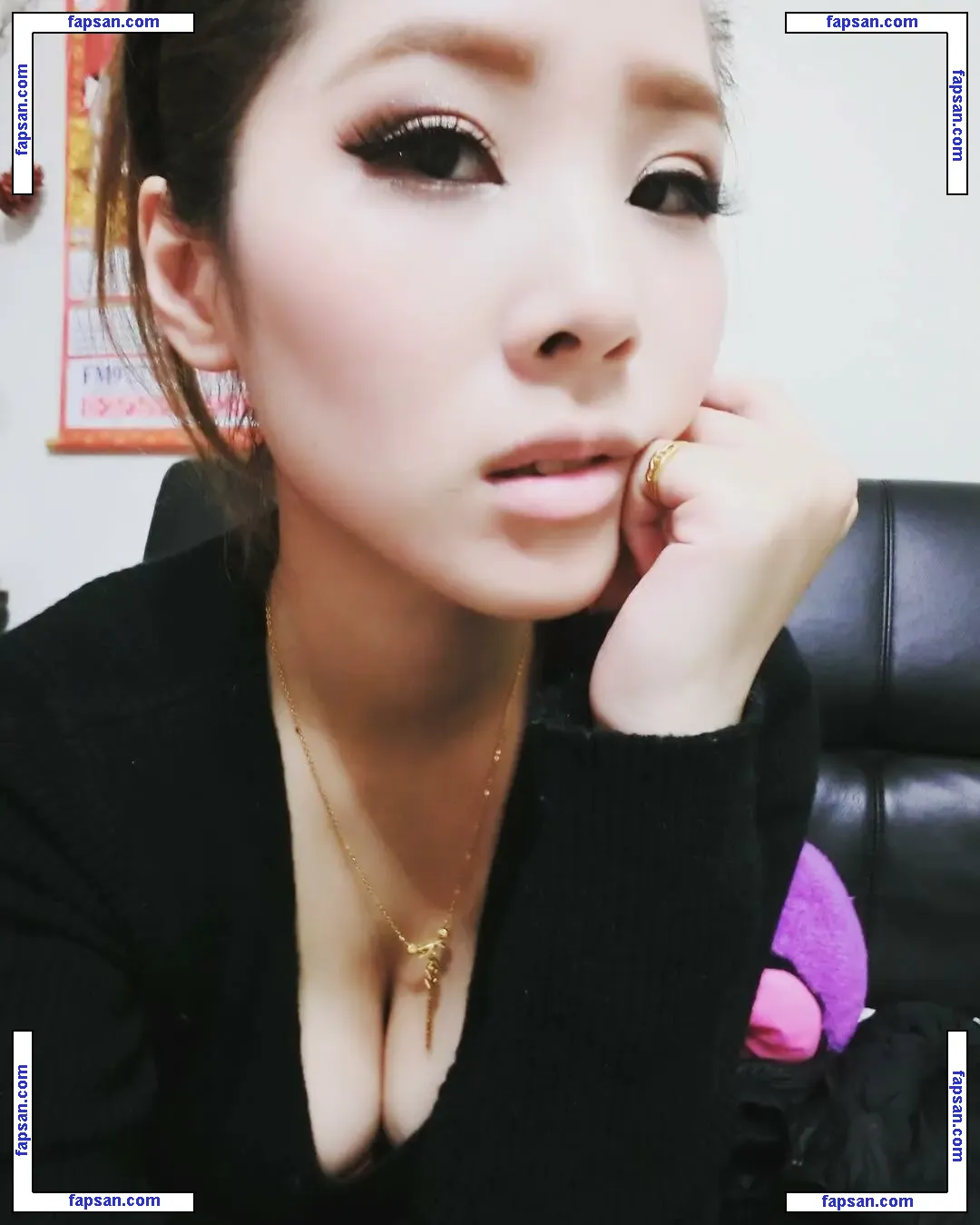 94iris329 nude photo #0014 from OnlyFans