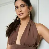 Aahana Kumra голая #0005