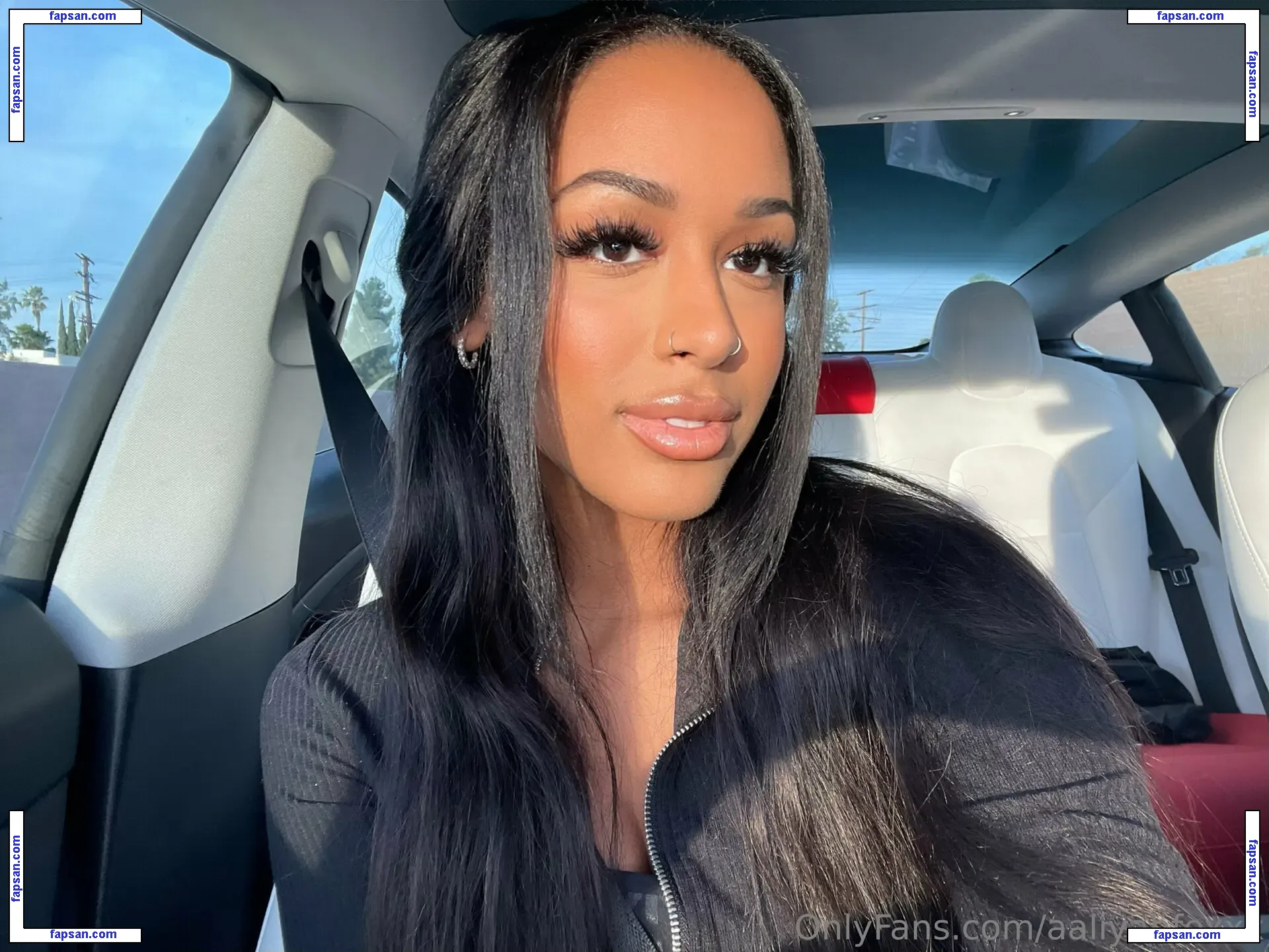 Aaliyah Foxxx nude photo #0046 from OnlyFans