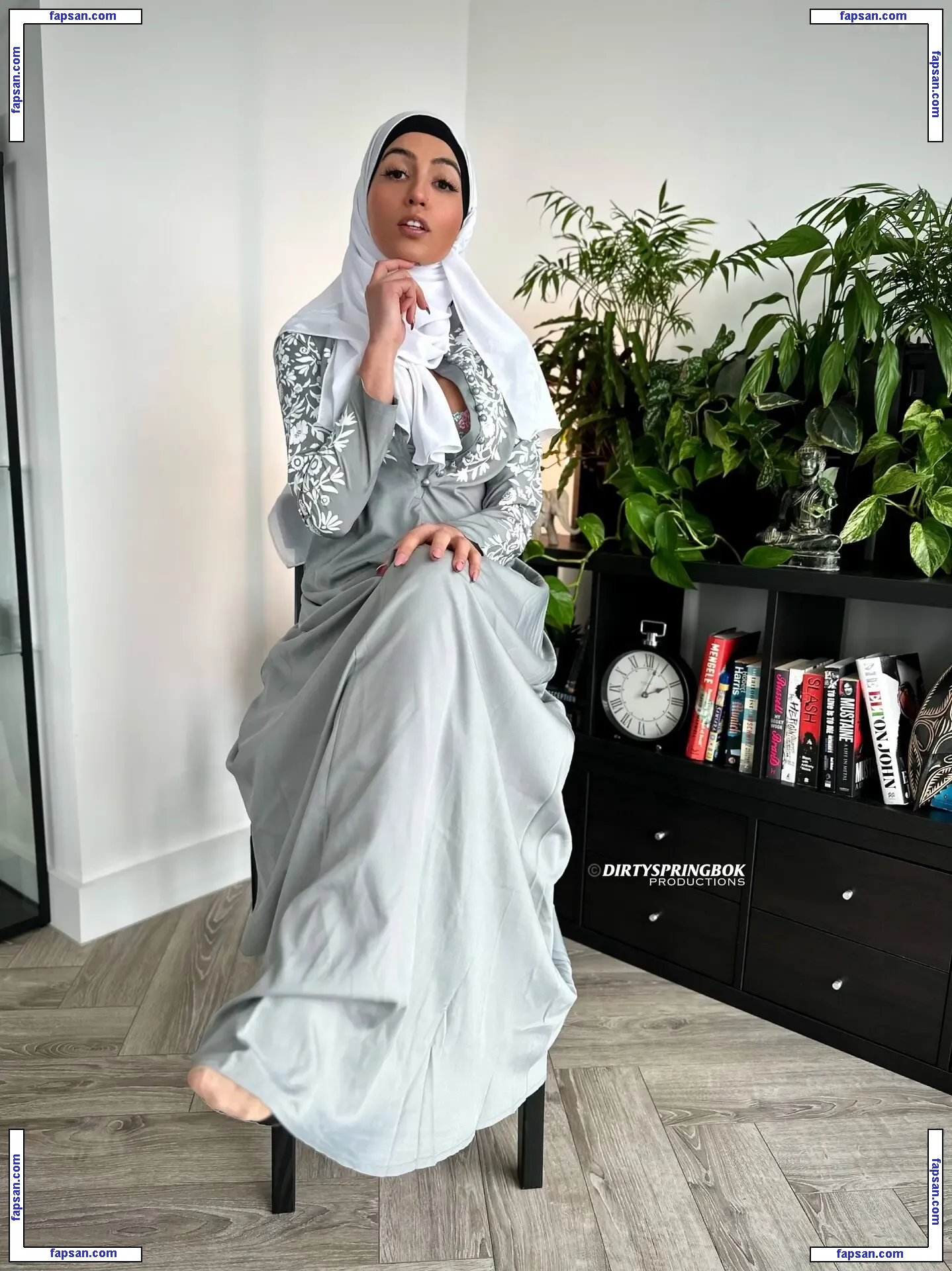 Aaliyah Yasin nude photo #0120 from OnlyFans