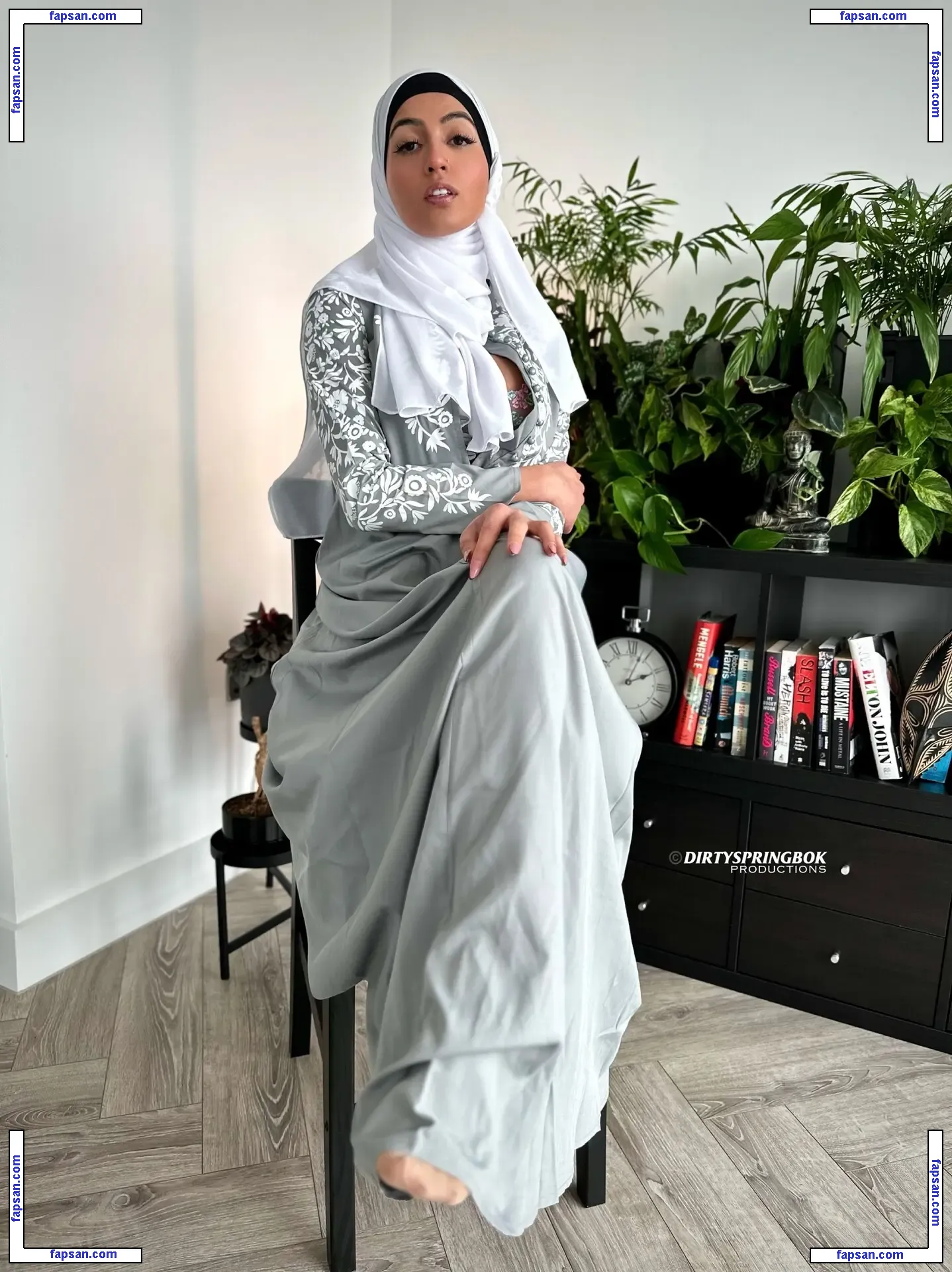 Aaliyah Yasin nude photo #0126 from OnlyFans