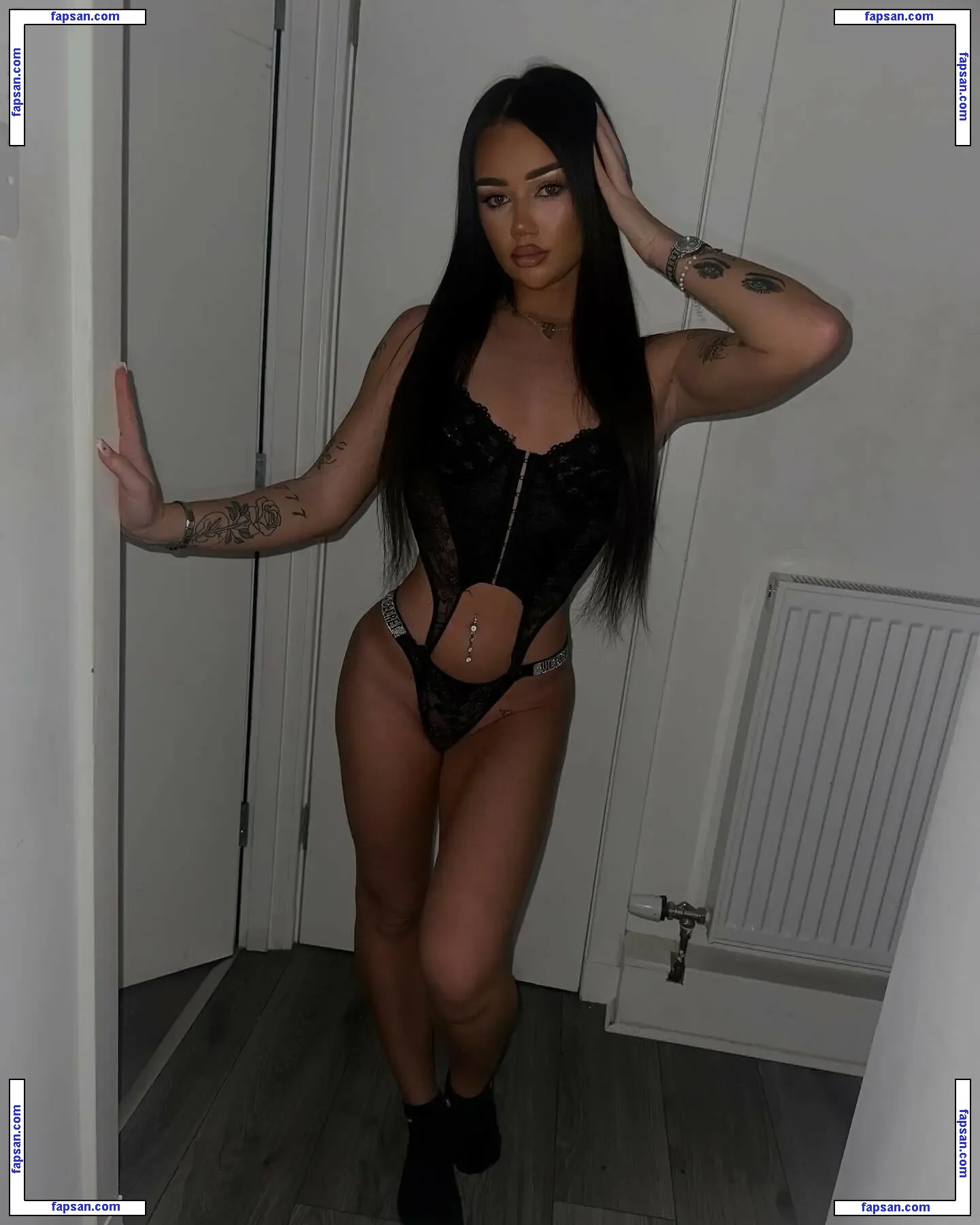 _aaliyahfox_ голая фото #0003 с Онлифанс