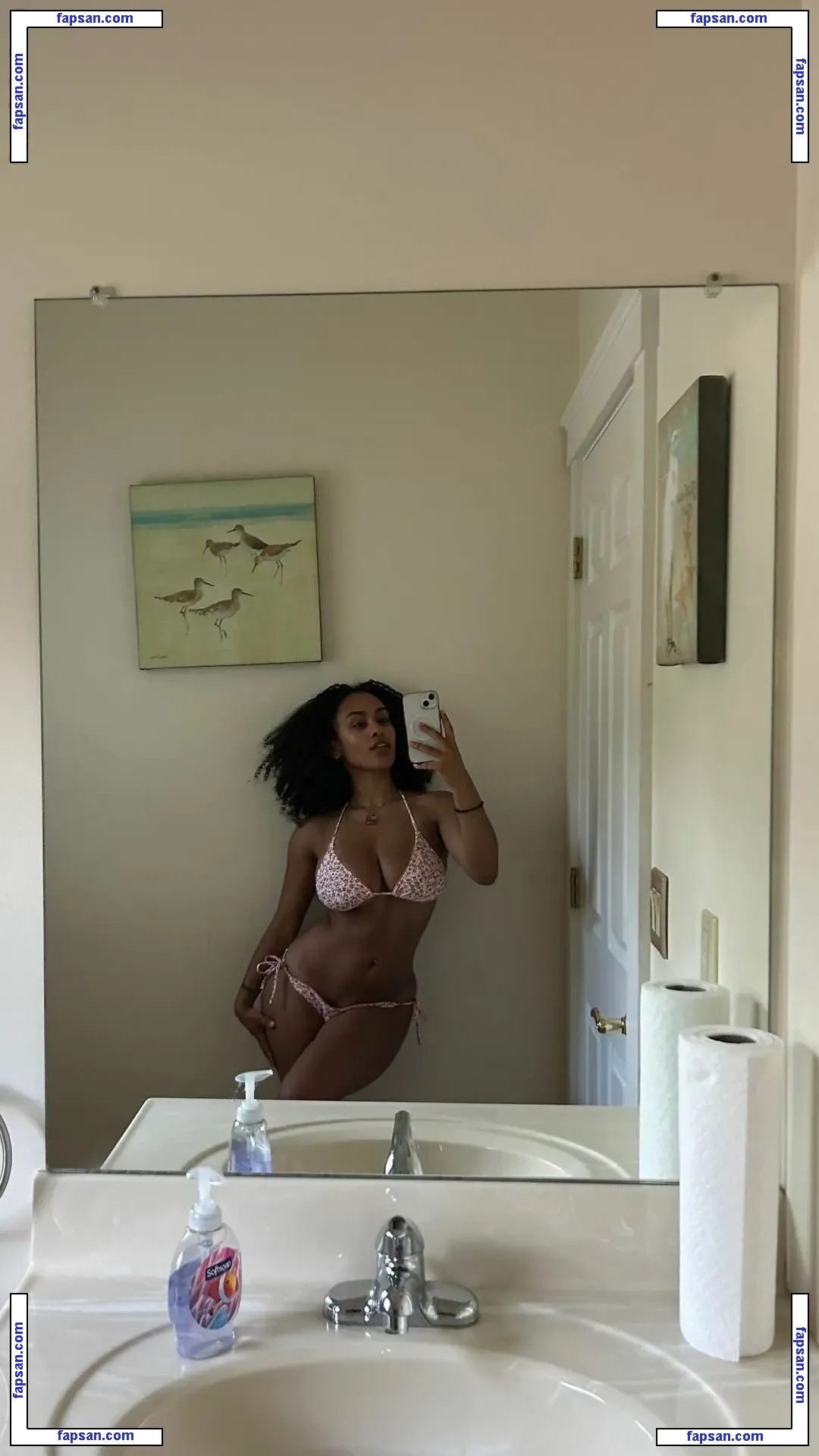 Aaliyeezy nude photo #0188 from OnlyFans