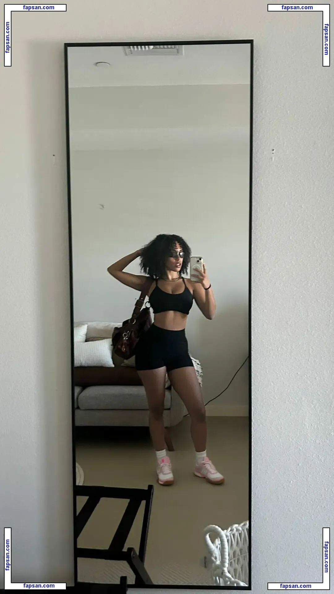 Aaliyeezy nude photo #0199 from OnlyFans