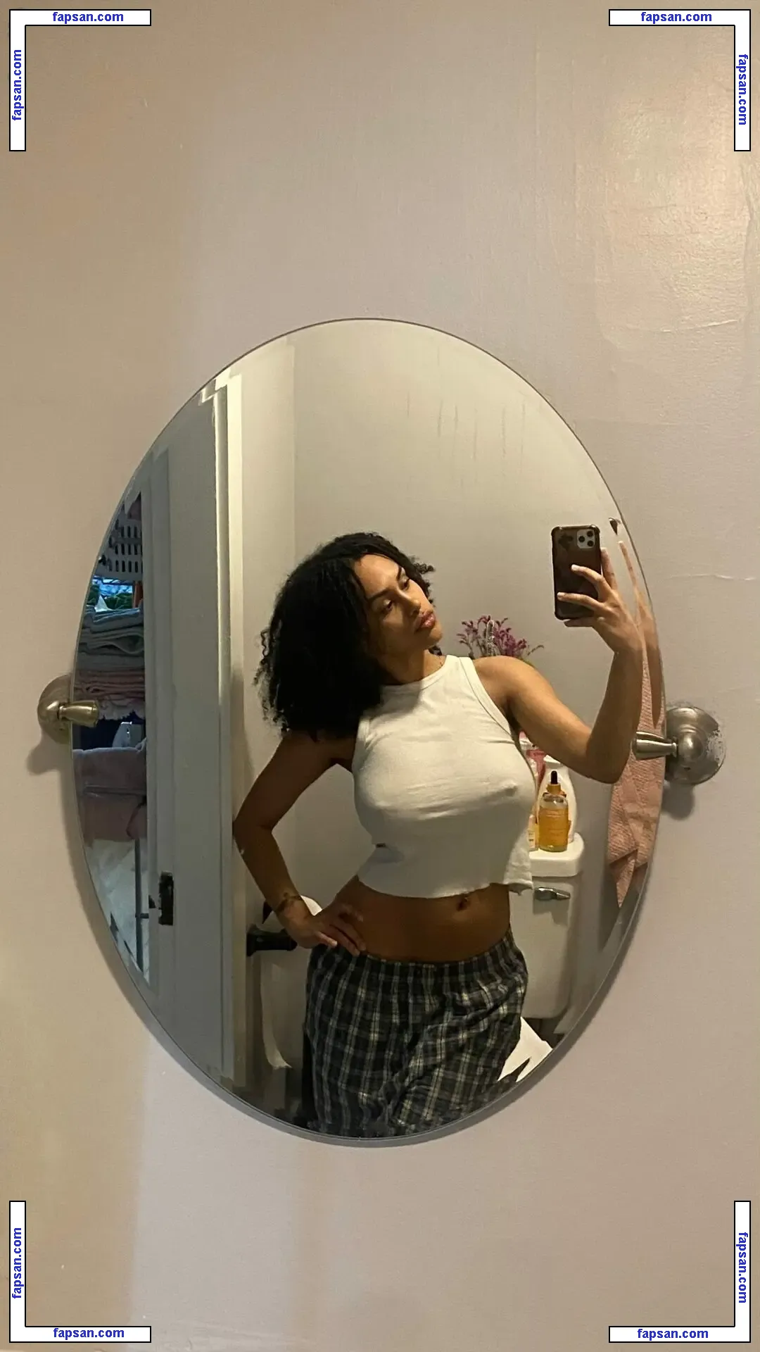 Aaliyeezy nude photo #0206 from OnlyFans