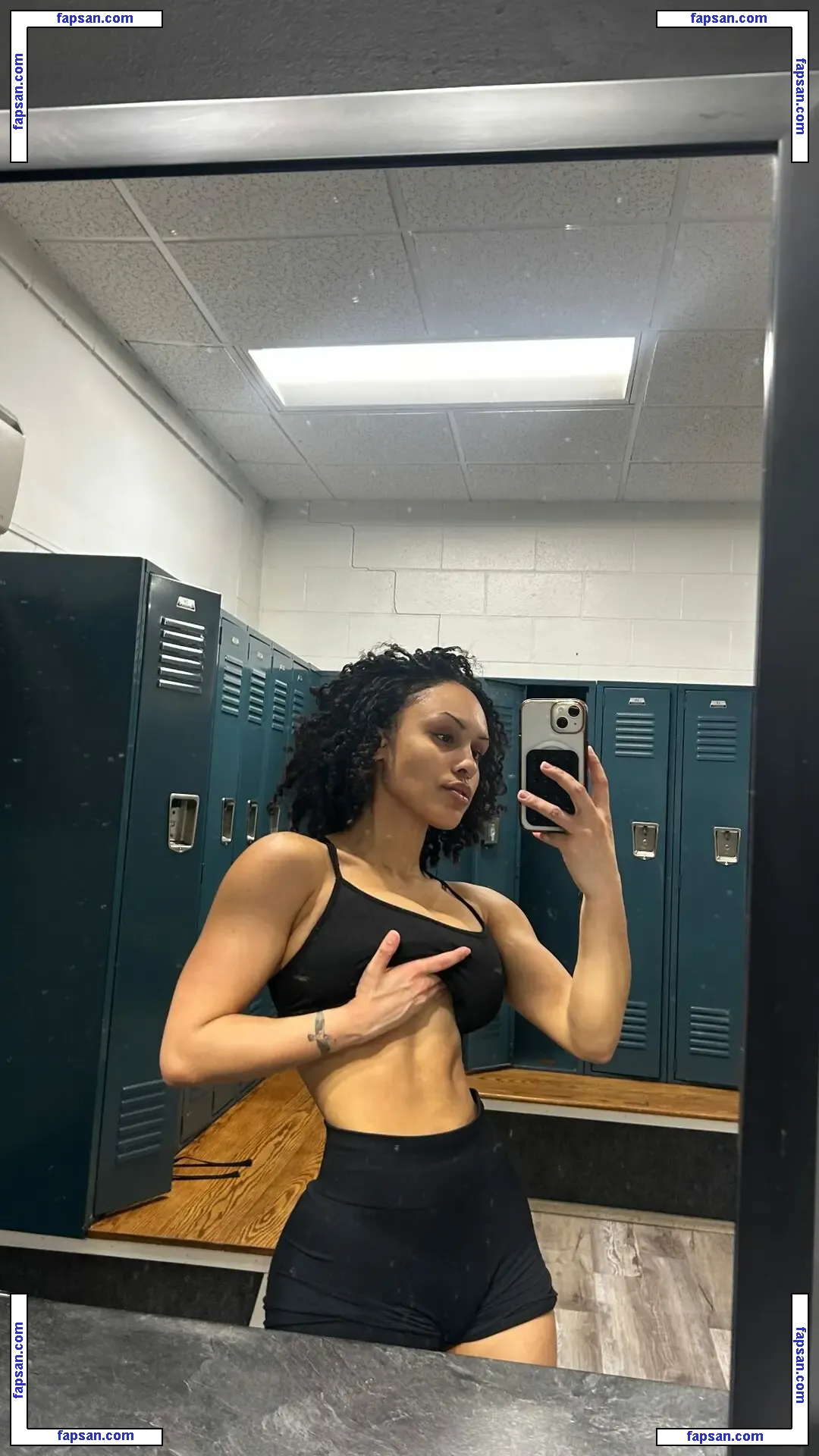 Aaliyeezy nude photo #0242 from OnlyFans