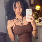 Aaliyeezy nude #0024