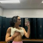 Aaliyeezy nude #0235