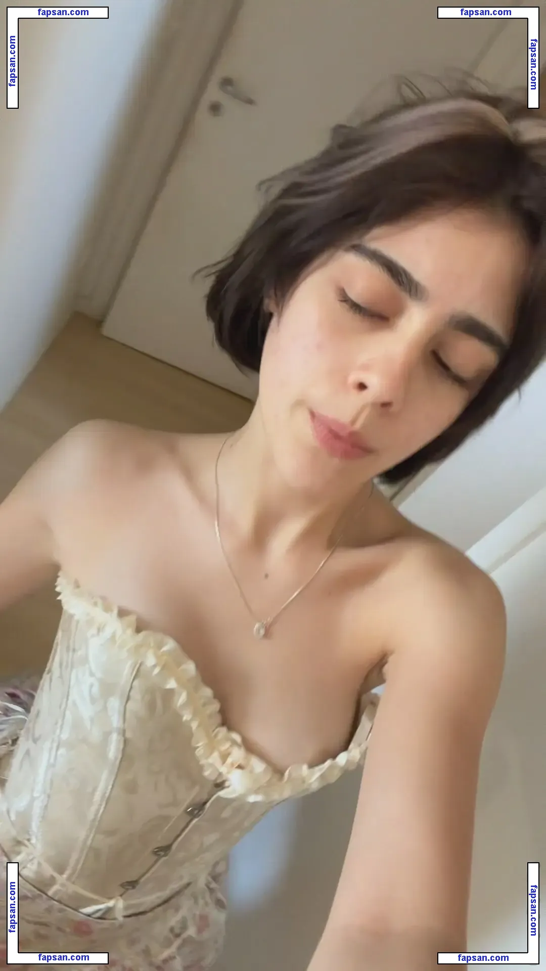 aangelarrochista голая фото #0069 с Онлифанс