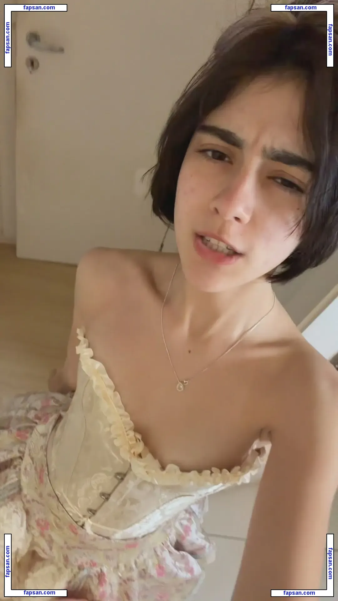 aangelarrochista голая фото #0072 с Онлифанс