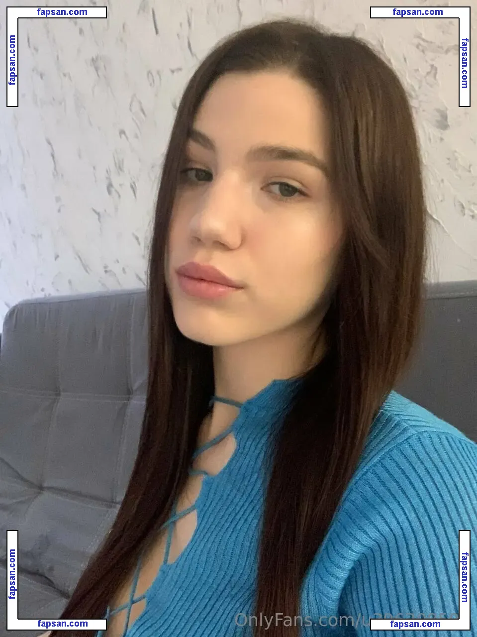 Aarianaas nude photo #0005 from OnlyFans
