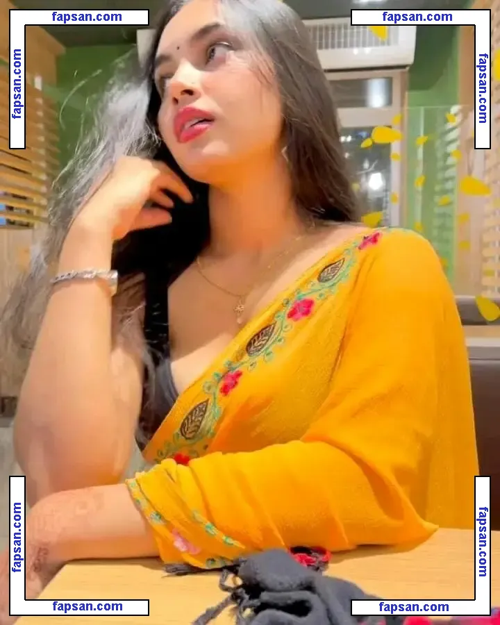 Aarohi Verma nude photo #0003 from OnlyFans