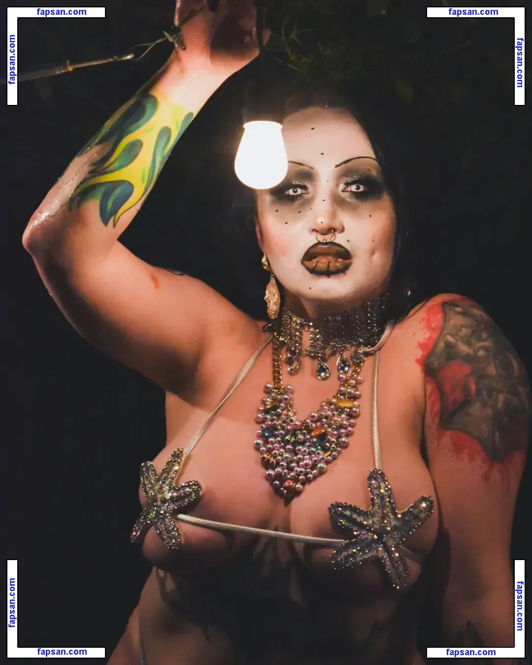 abadon_aew голая фото #0002 с Онлифанс