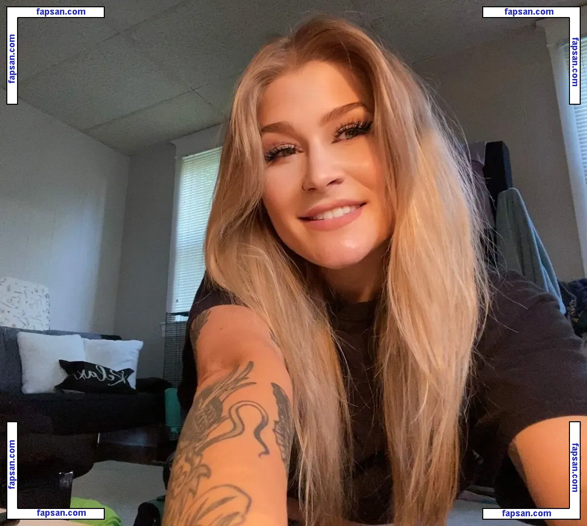 abberoni_dave77 голая фото #0001 с Онлифанс