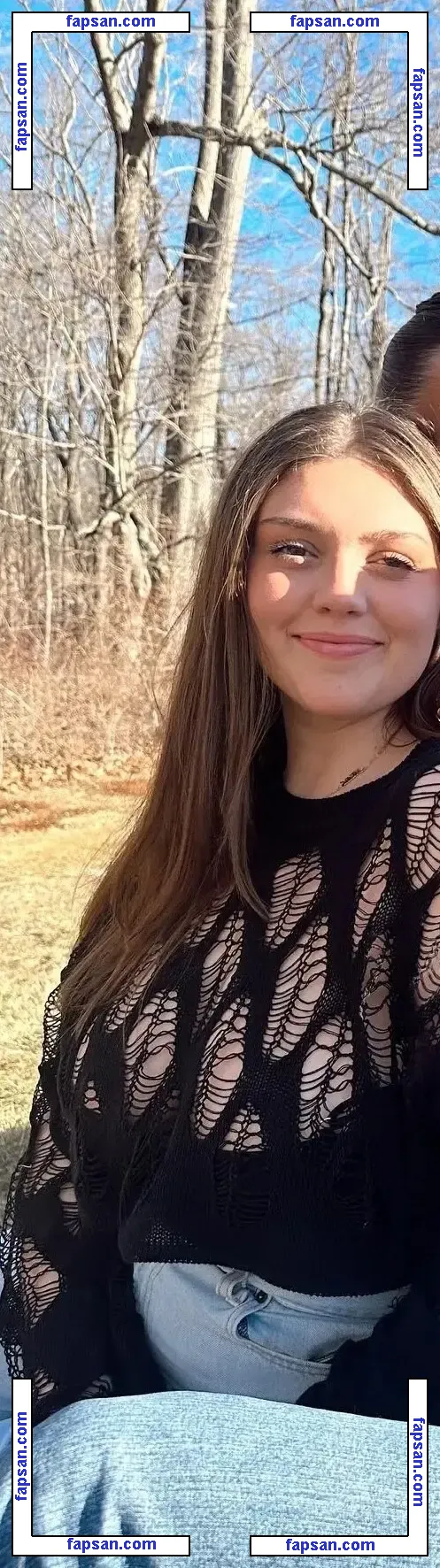 Abbey H голая фото #0015 с Онлифанс