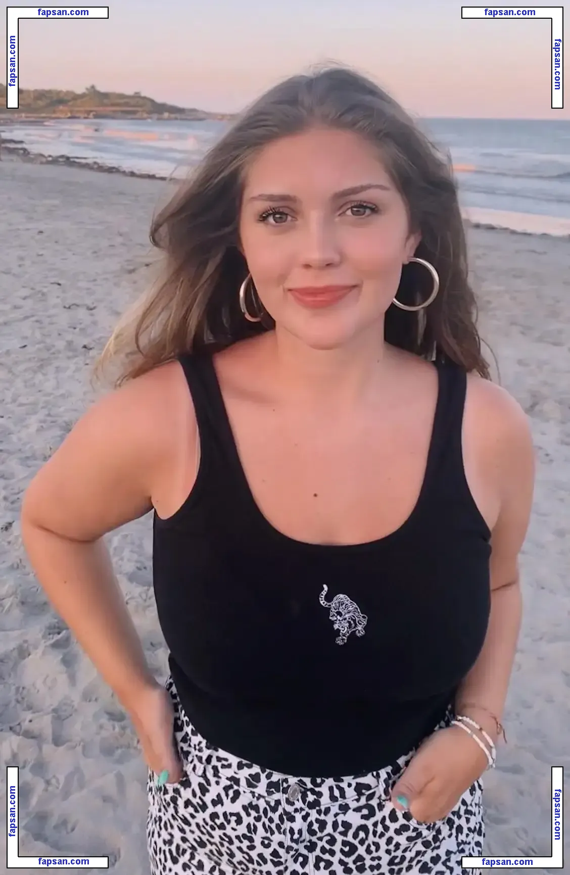 Abbey H голая фото #0018 с Онлифанс