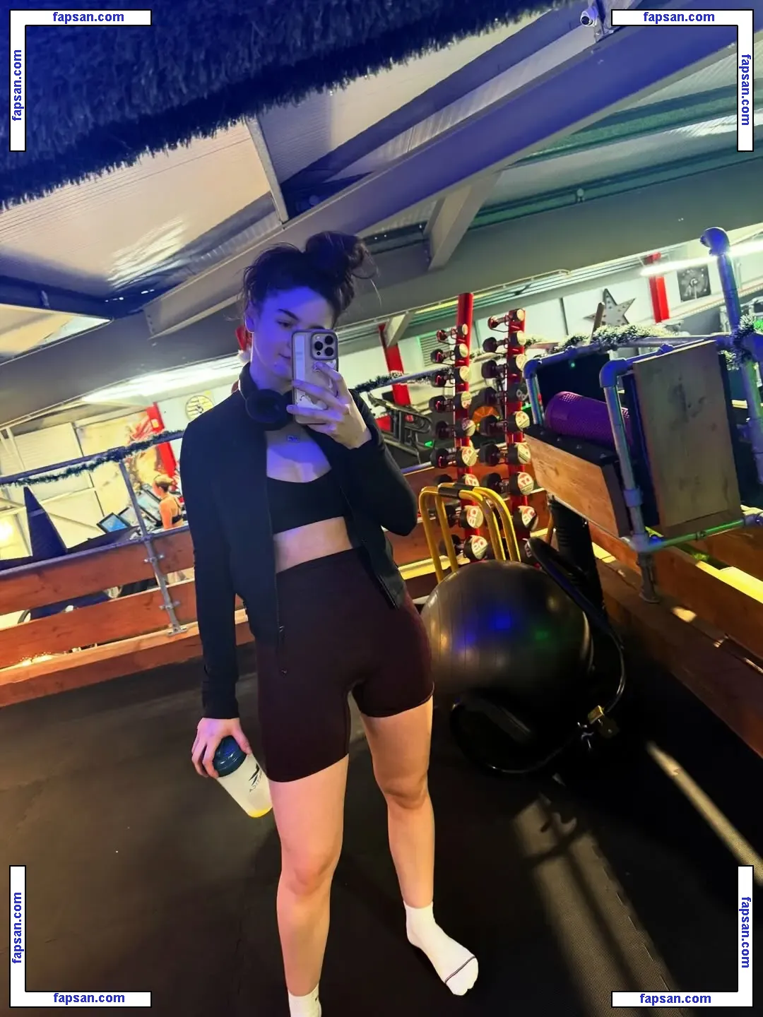 Abbi Pulling голая фото #0024 с Онлифанс