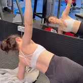 Abbi Pulling голая #0008