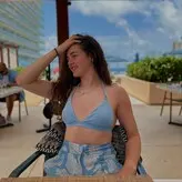 Abbi Pulling голая #0013