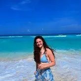 Abbi Pulling голая #0014