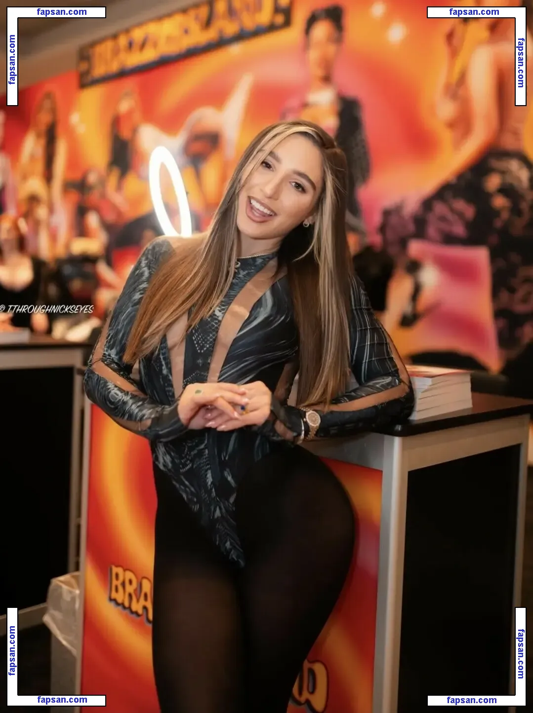 Abella Danger голая фото #1380 с Онлифанс