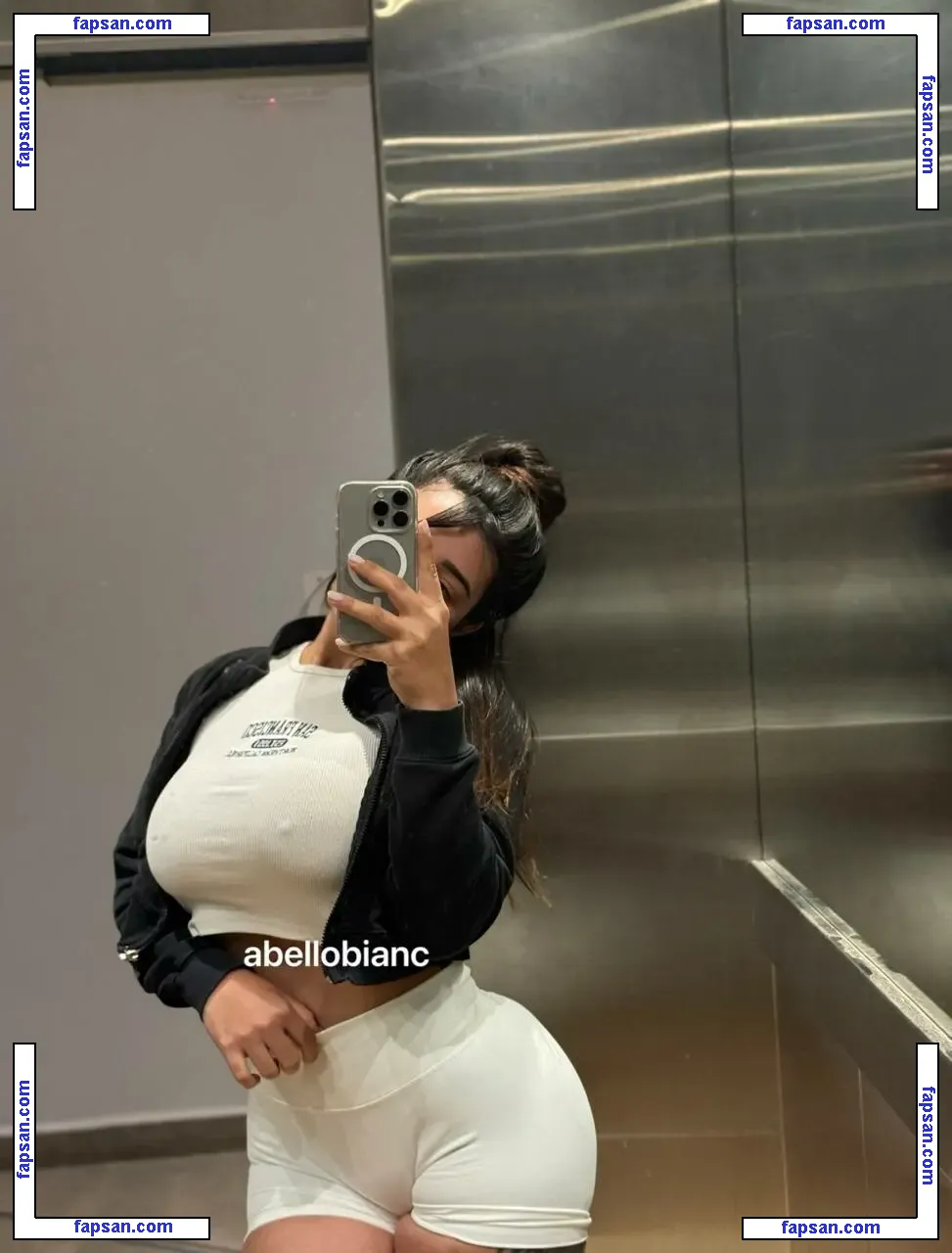 Abellobianc nude photo #0028 from OnlyFans