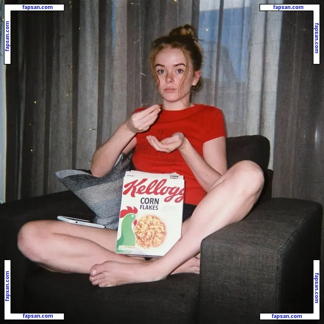 Abigail Cowan голая фото #0005 с Онлифанс