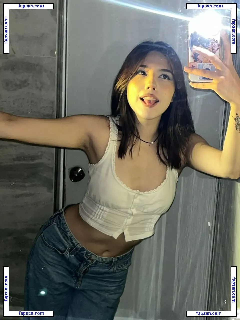 Abisicari голая фото #0005 с Онлифанс