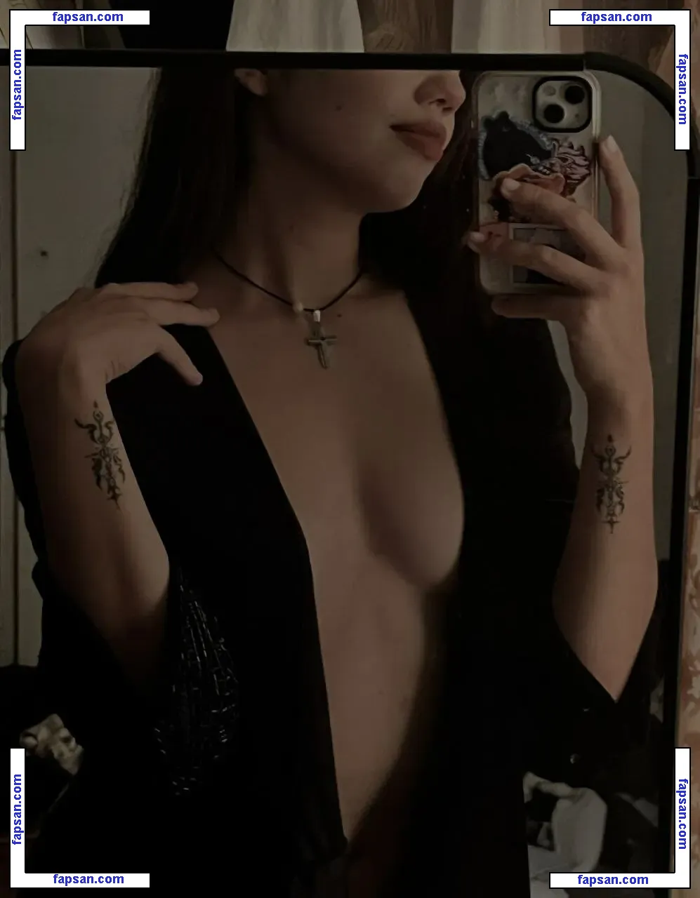 Abisicari голая фото #0008 с Онлифанс