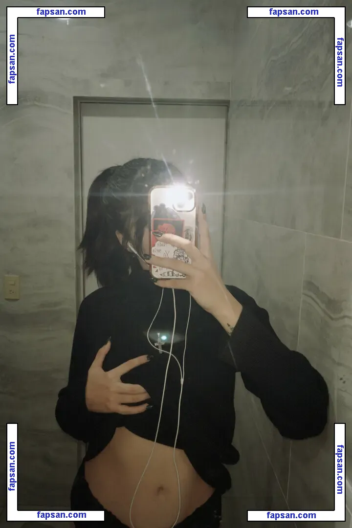 Abisicari nude photo #0020 from OnlyFans