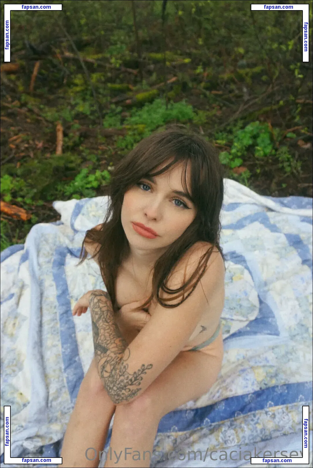 Acacia Kersey голая фото #0062 с Онлифанс