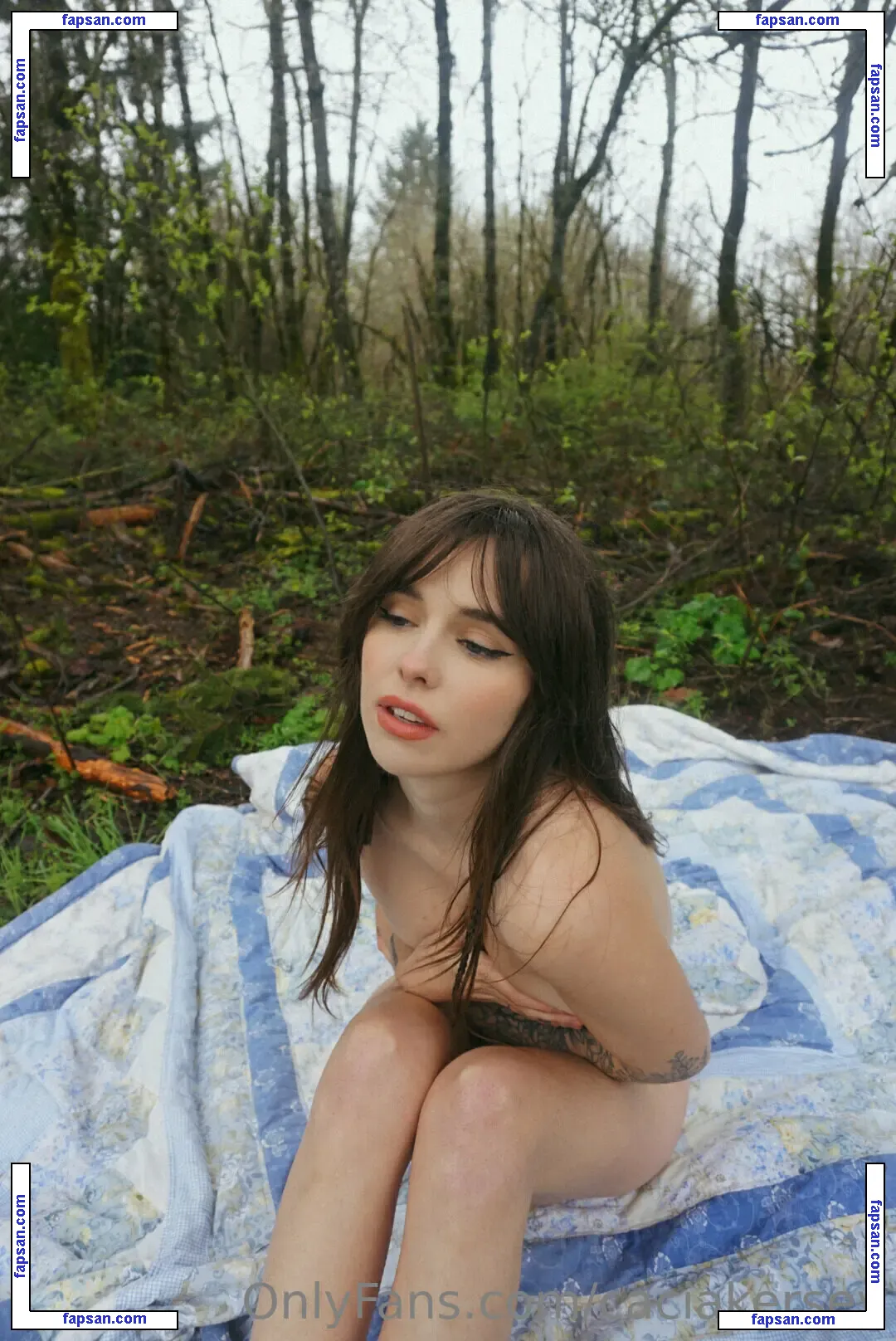 Acacia Kersey голая фото #0064 с Онлифанс