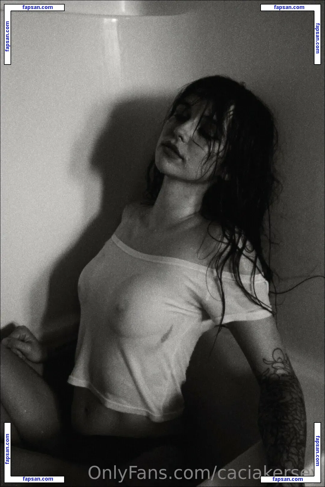 Acacia Kersey голая фото #0094 с Онлифанс