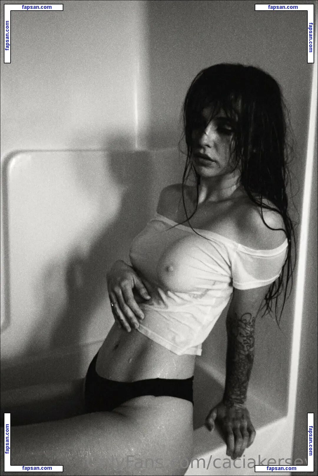 Acacia Kersey голая фото #0095 с Онлифанс