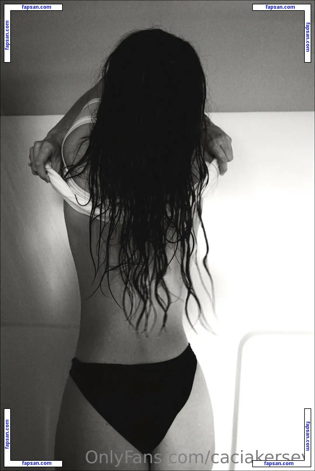 Acacia Kersey голая фото #0104 с Онлифанс