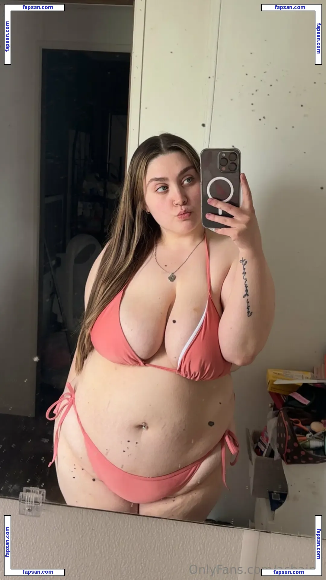 achainz nude photo #0007 from OnlyFans
