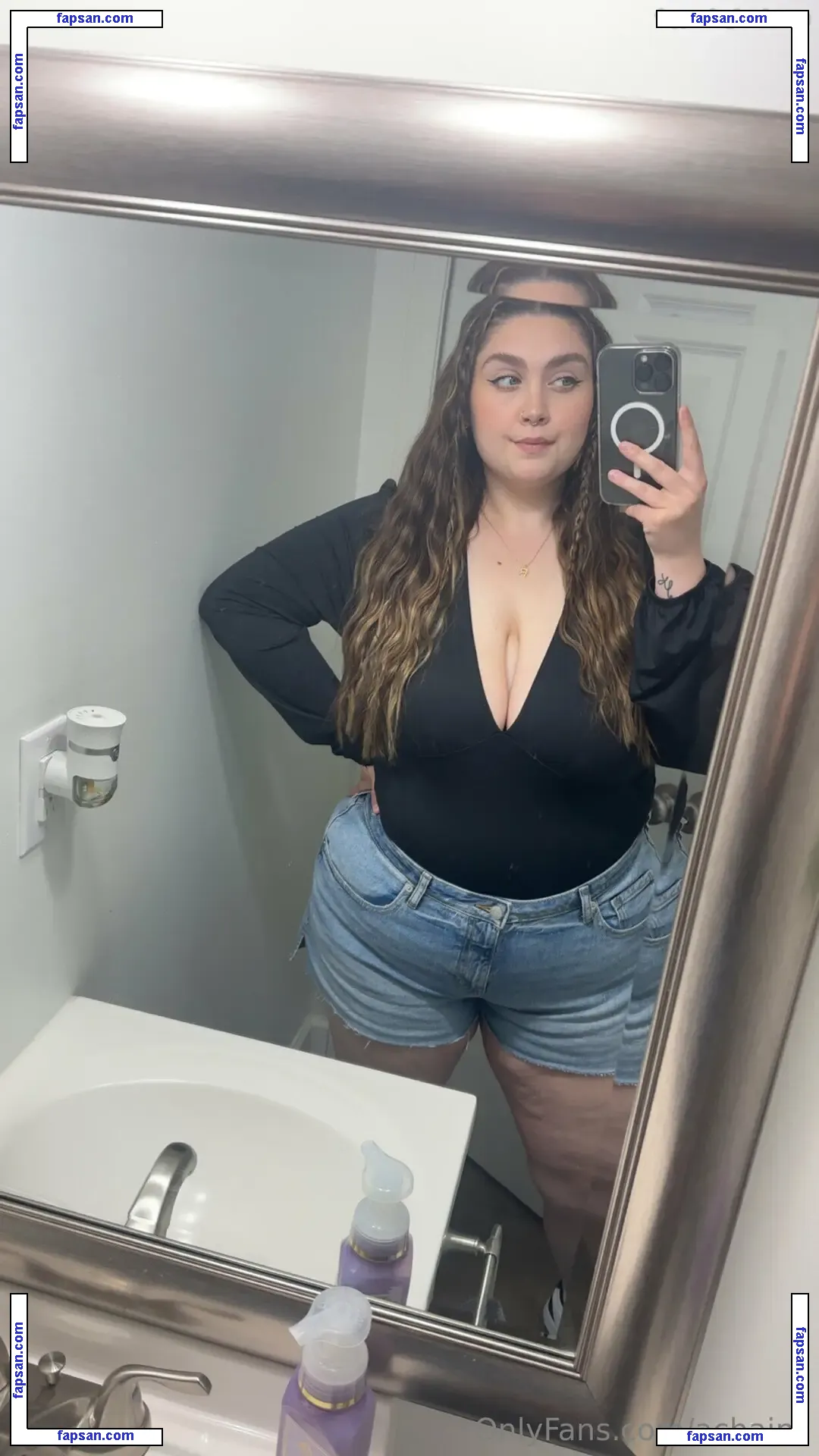 achainz nude photo #0013 from OnlyFans