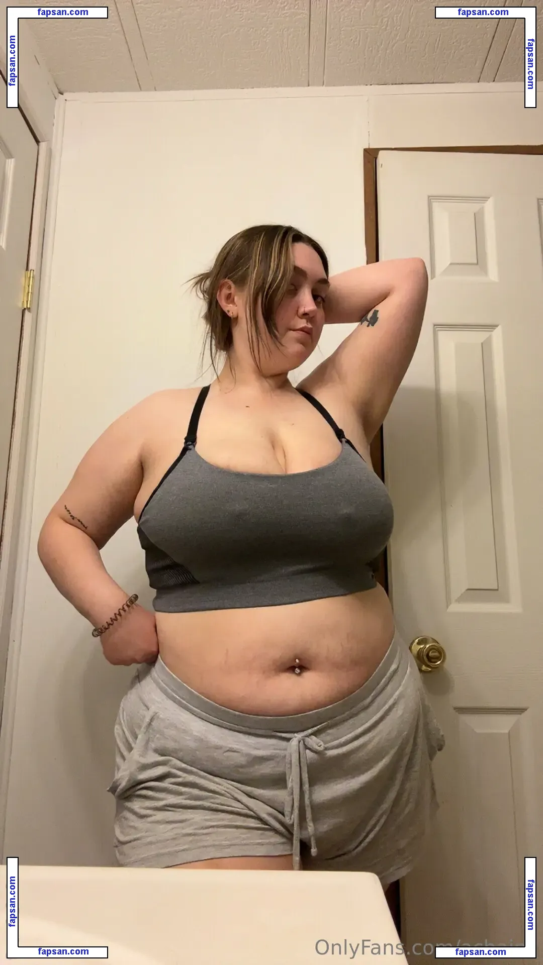 achainz nude photo #0020 from OnlyFans